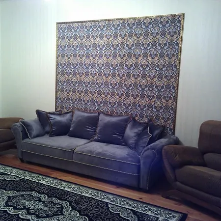 Volodarsky Street, 17 Apartment *