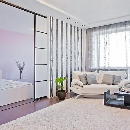 Apartment Volodarsky Street, 17 *
