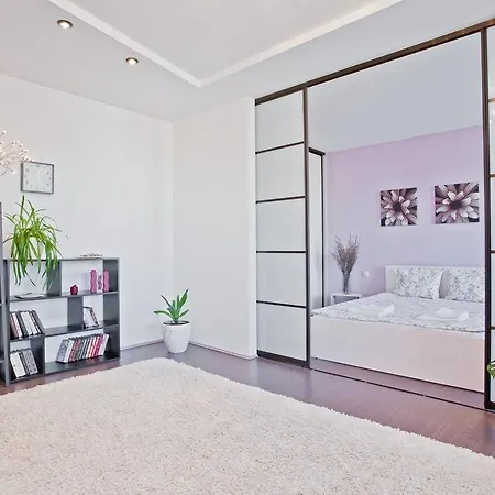 Апартаменты Volodarsky Street, 17