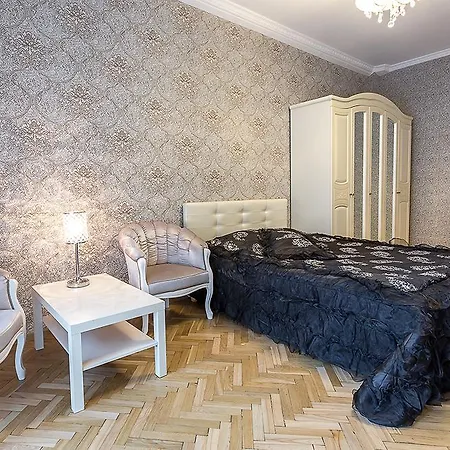 Апартаменты Volodarsky Street, 17