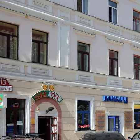 Apartment Volodarsky Street, 17 *